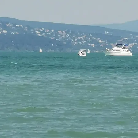 Cirkalo Vizparti Lakas * Siofok